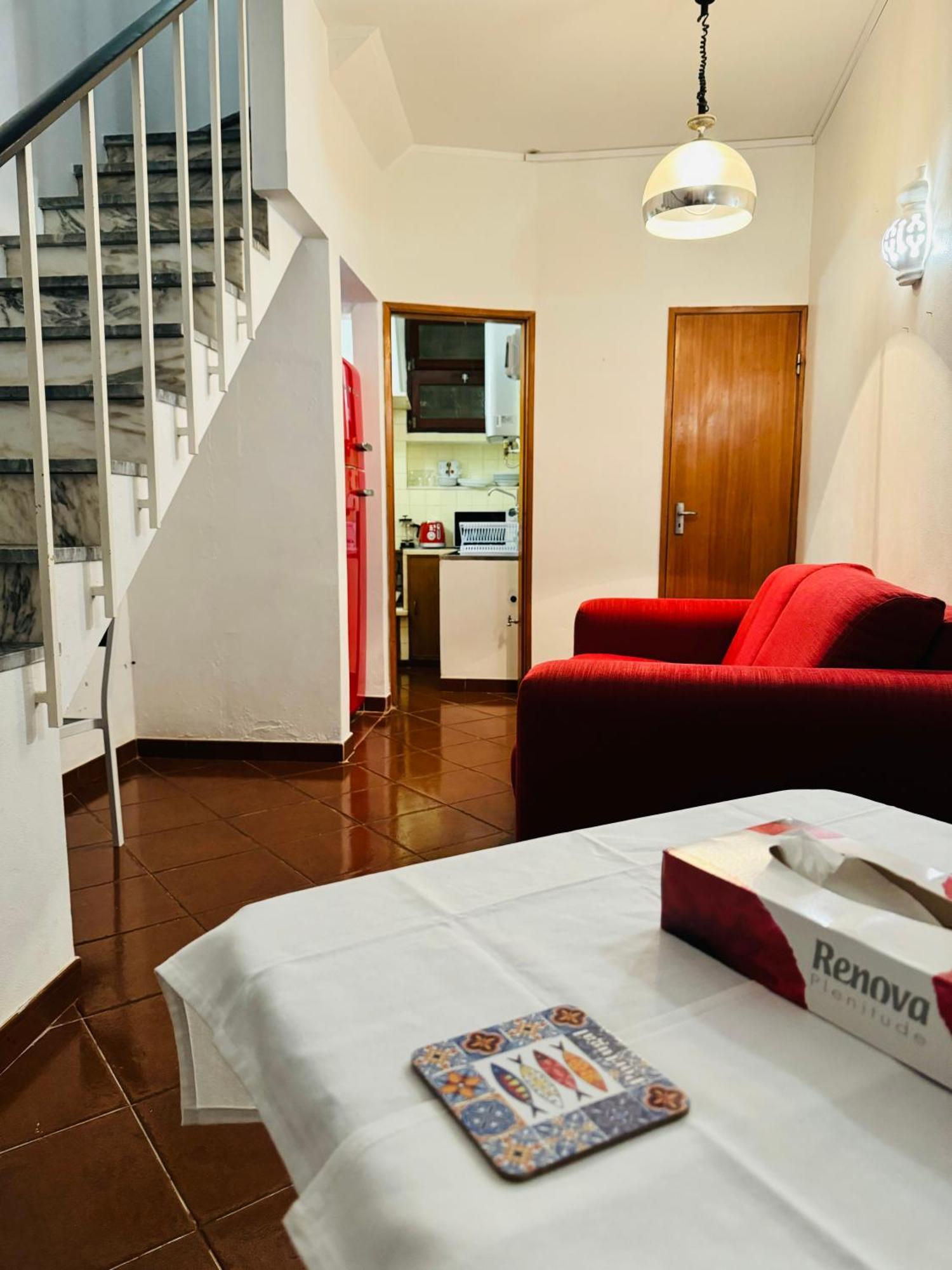 Natalie'S Tiny House- 6 Minutes From The Beach! Odeceixe Exterior photo